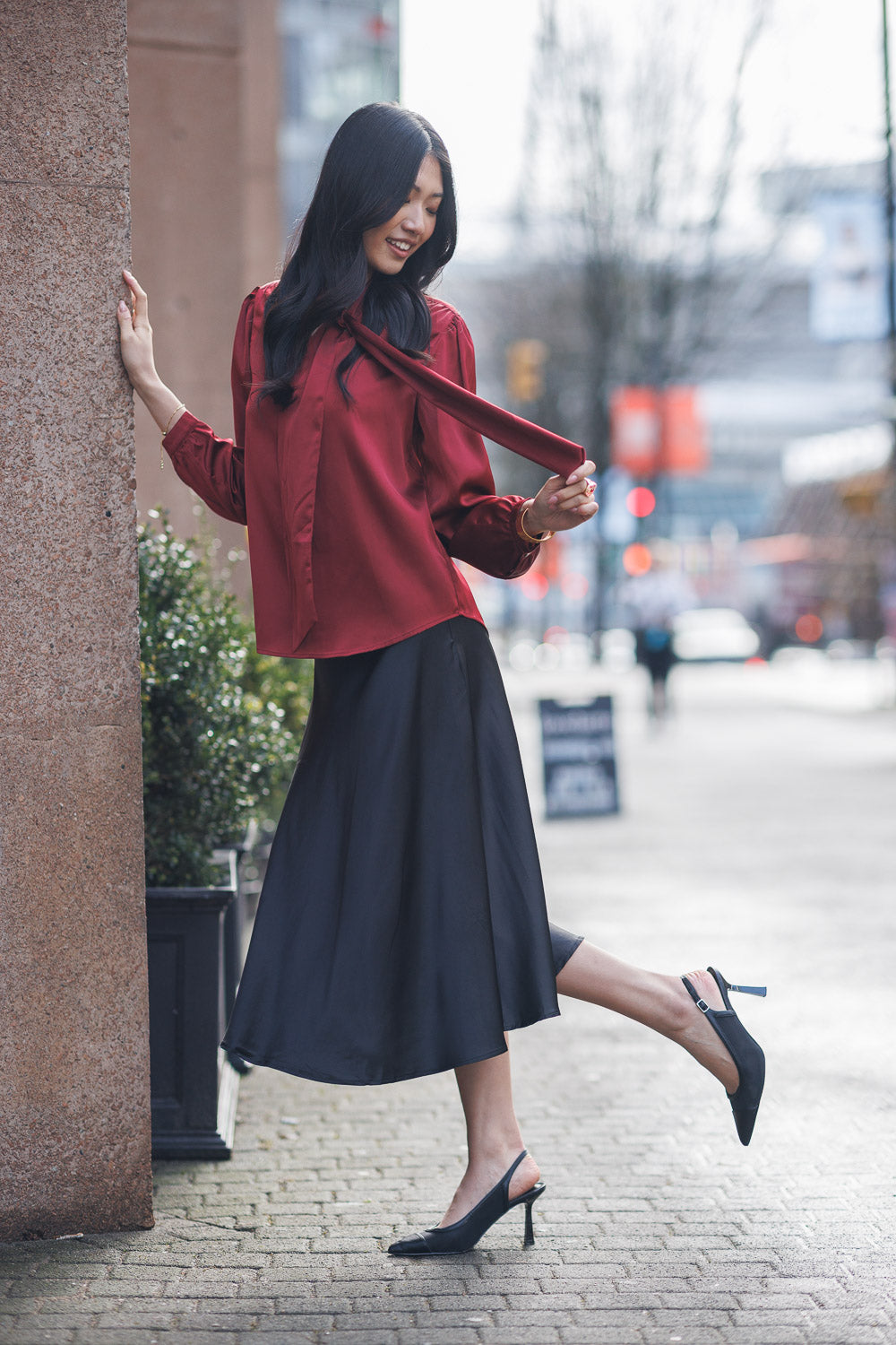 SOLID SATIN TOP WITH NECK TIE