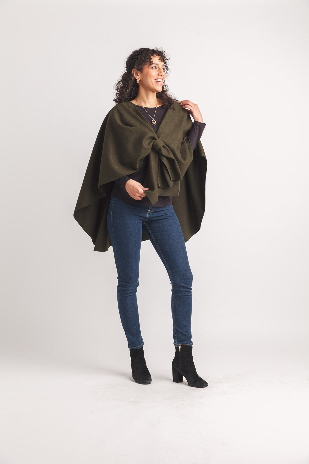 Adjustable Knotted Cape
