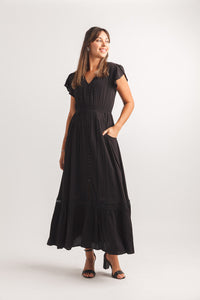 Solid Lace Inset Maxi Dress With Pockets