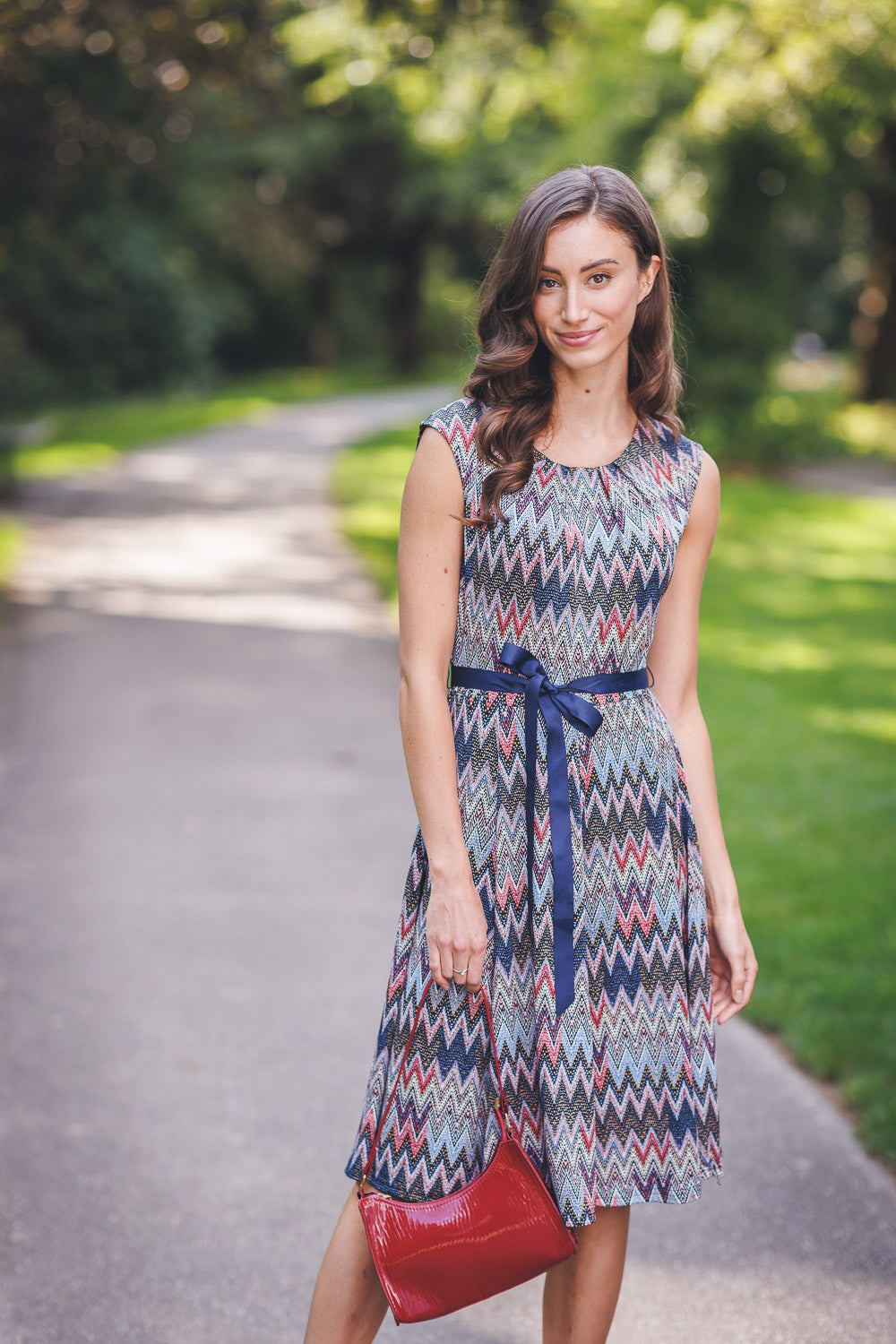 Stretch Chevron Print Dress With Tie Belt