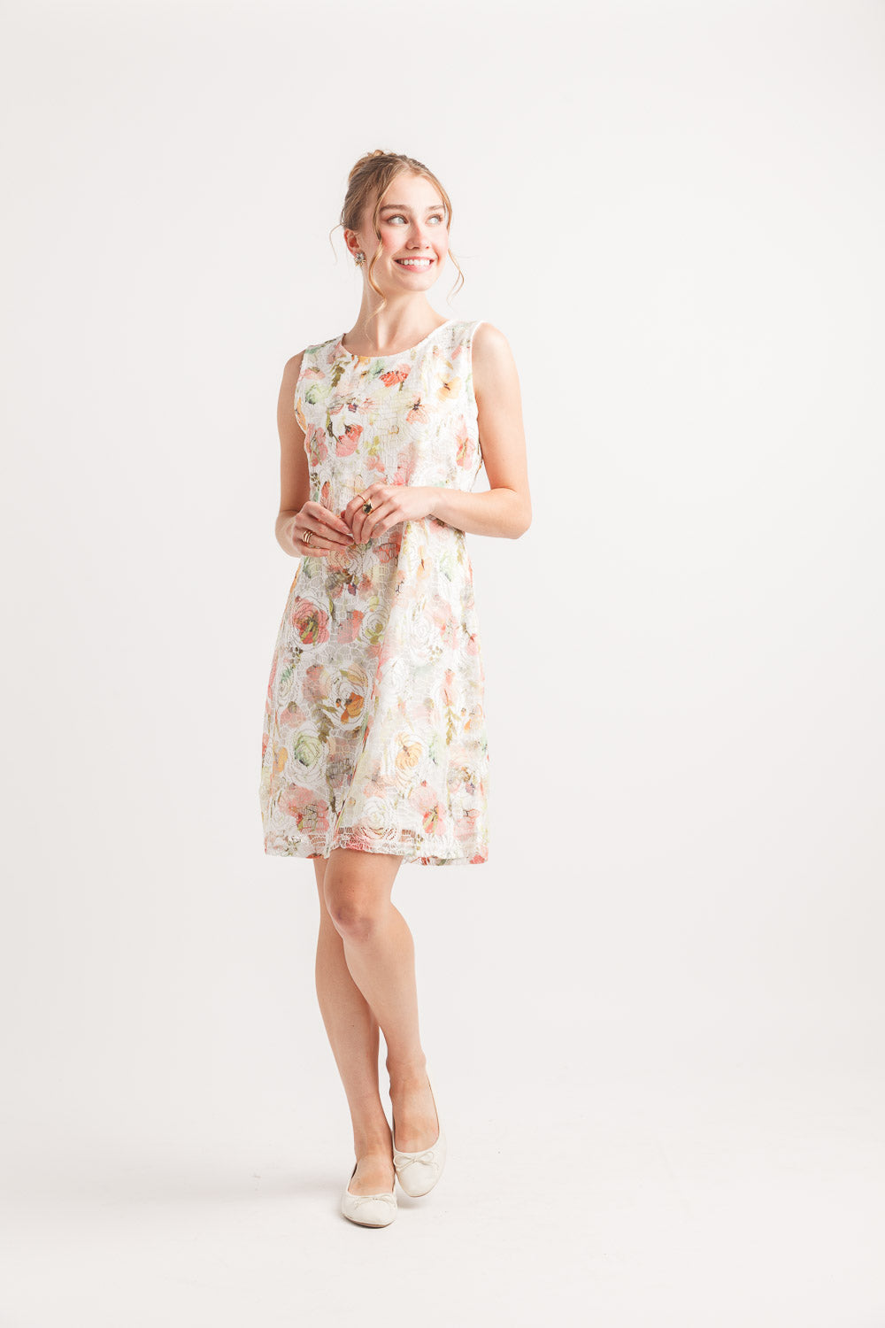 Floral Lace Shift Dress with Back Zip