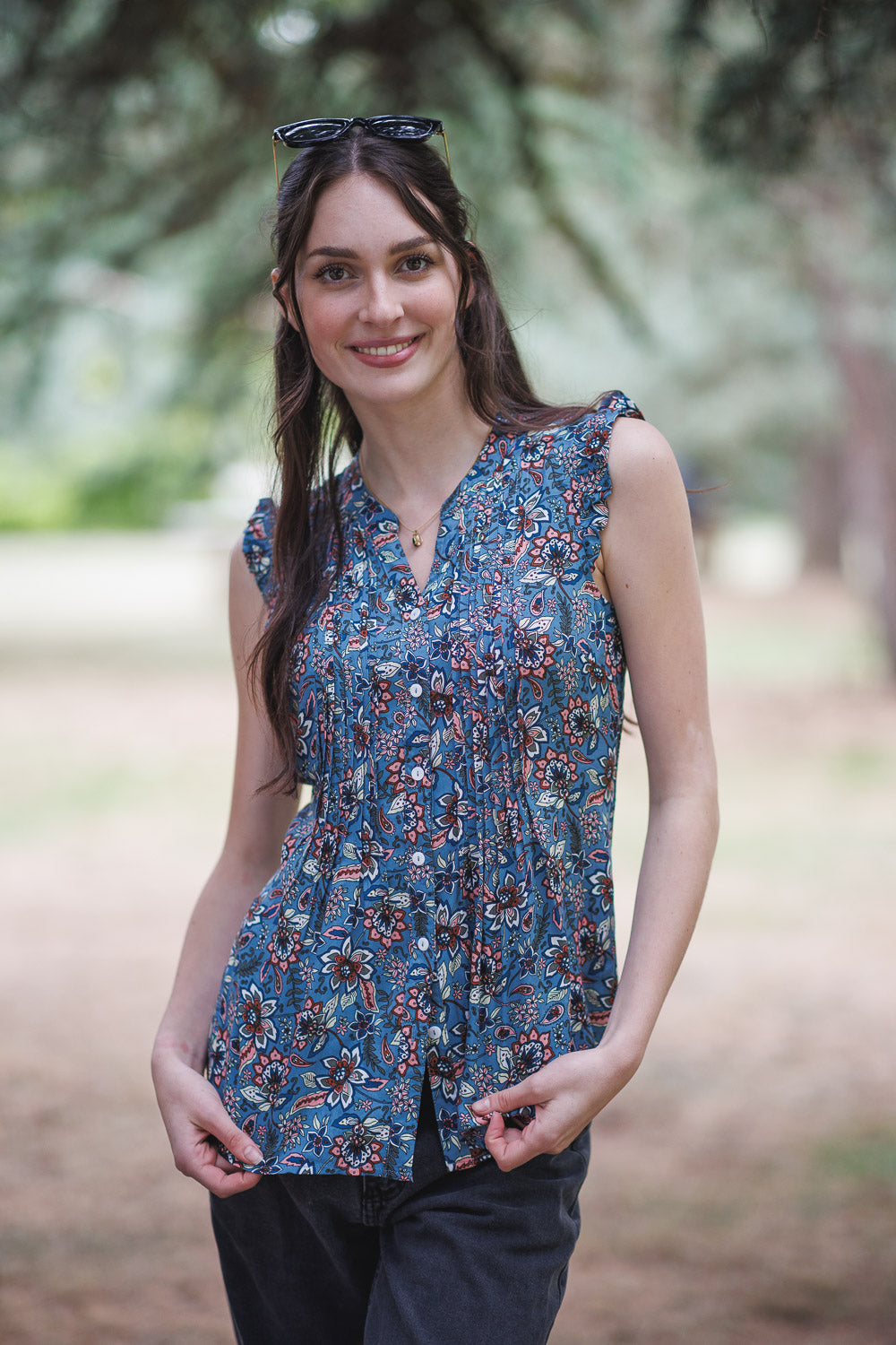 Floral Pleated Sleeveless Blouse