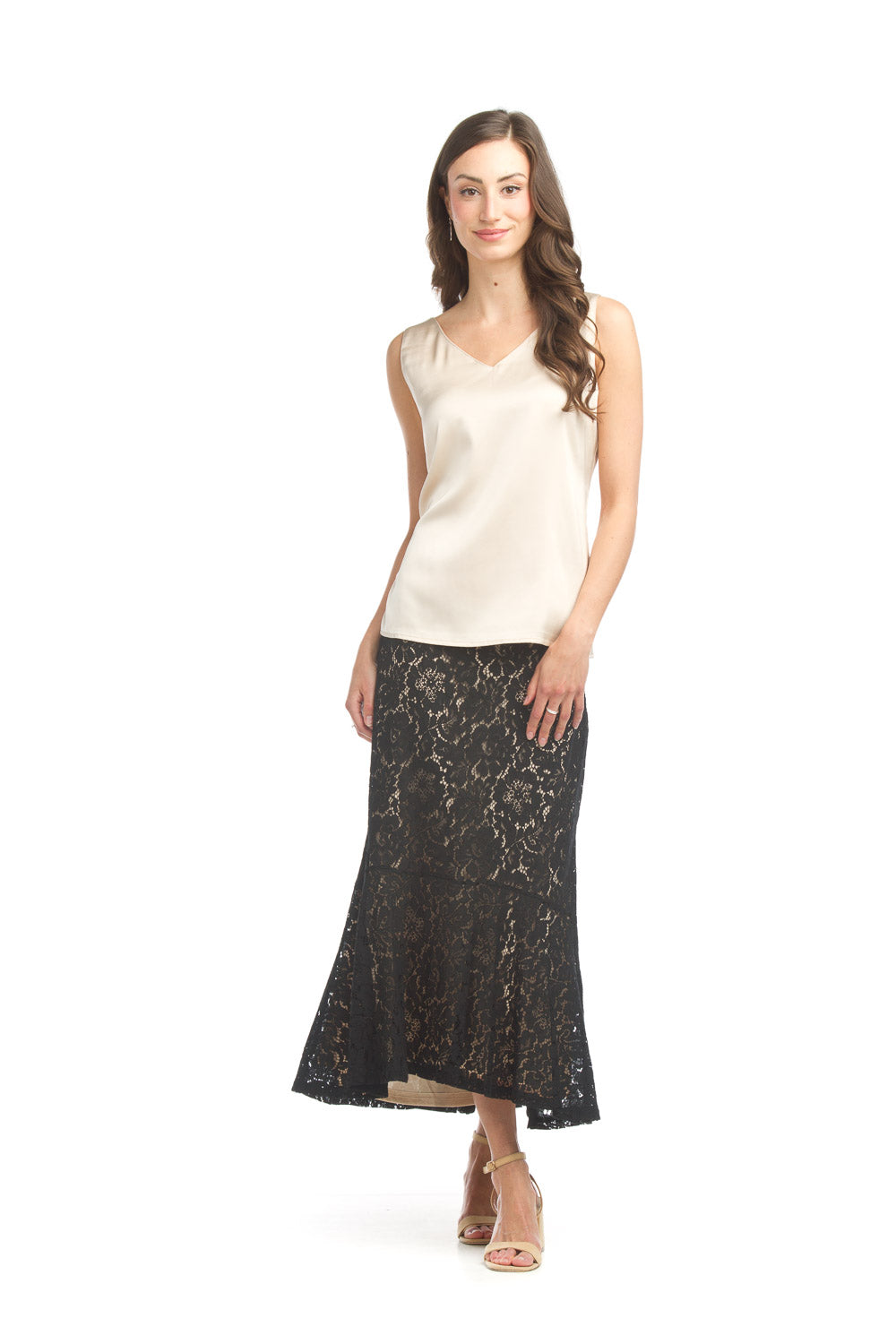 Lace skirt with flare hem