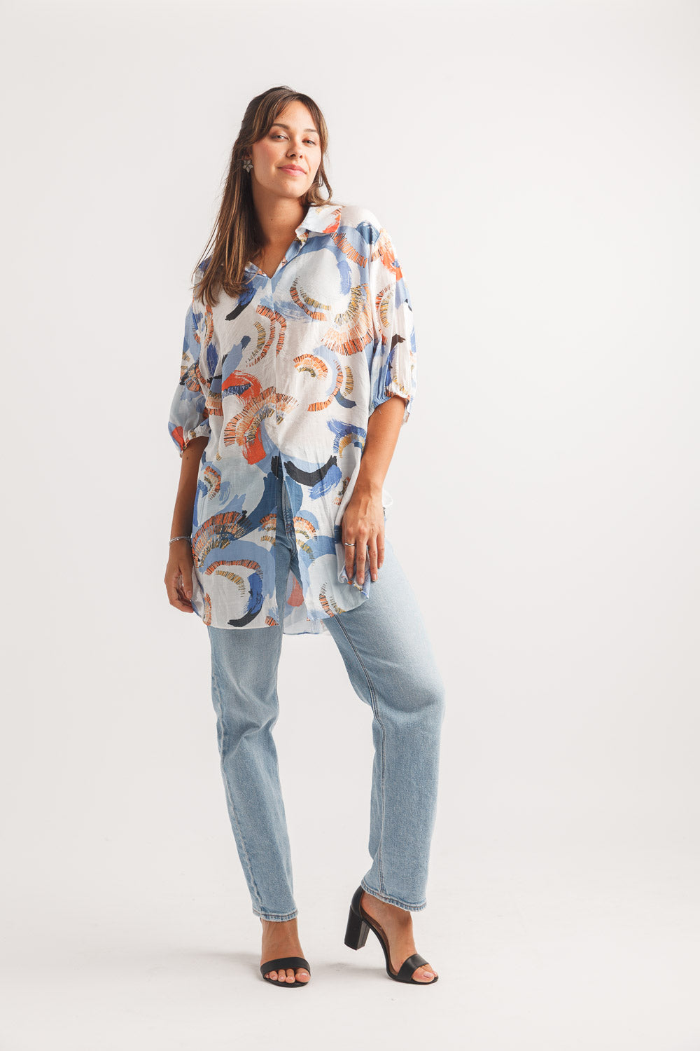 Circle Print V Neck Short Sleeve BF Blouse  W TIE (Copy)