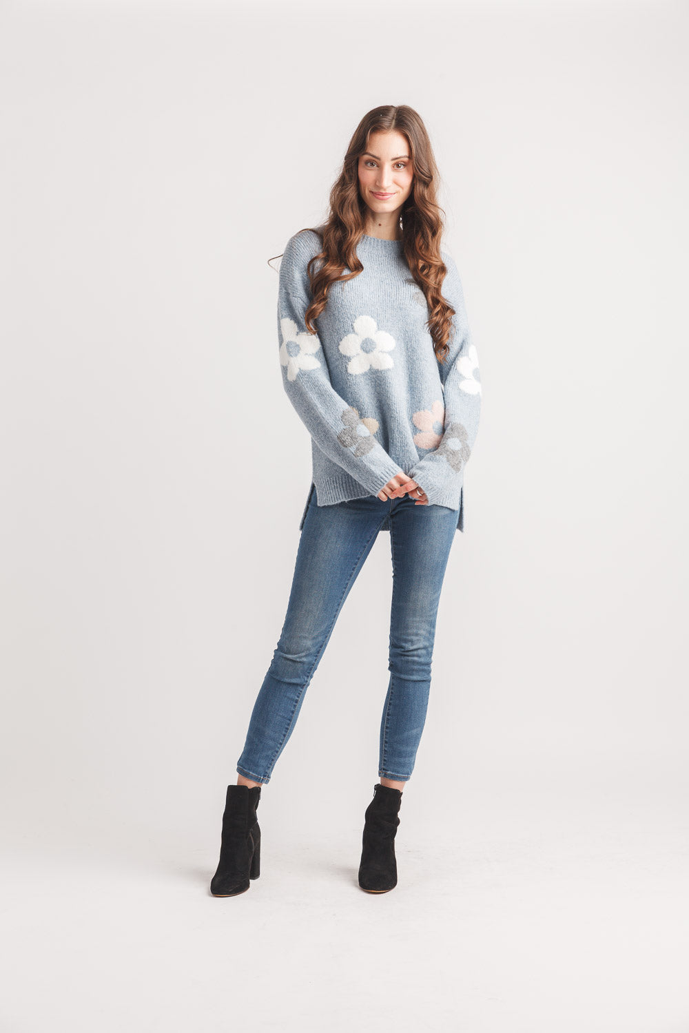 Daisy Floral Intarsia Step Hem Sweater